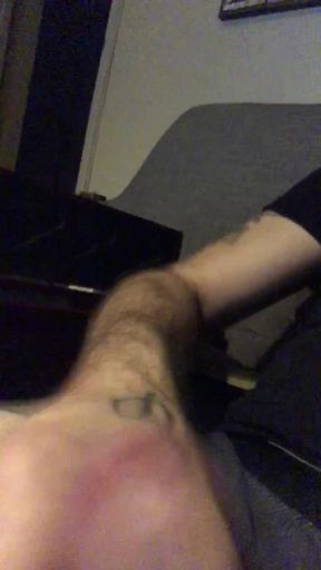 A handjob that ends with a spit that greases my glans!? ...