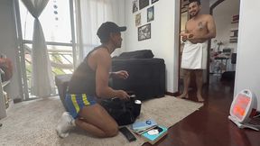 o vizinho da academia veio tomar banho e acabou treinando outro musculo