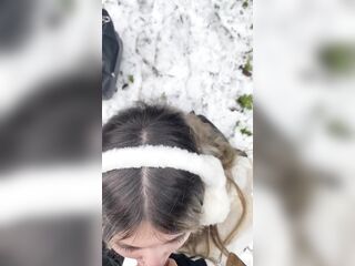 I provoke the voyage coordinator and suck his penis in the snow