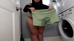 milah romanov wetting tight booty shorts pissing