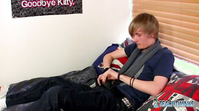 ”TeachTwinks: Brent Daley Enjoys Tugging & Stretching His Veiny Prick”