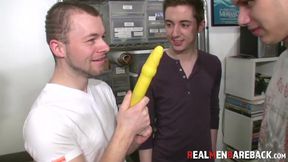 Amateur jocks sucking dick and hard banging in wild foursome