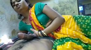 Luccha beta taar bibahito premika'r ekakittotar shubidha neye