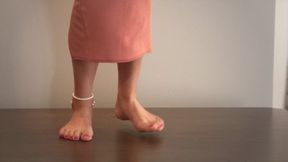 Amazing Feet Of Stella In Pink Dress - UHD 3840x2160 - 4K