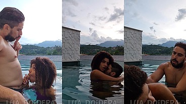 Fodi com Jr na piscina privativa com parede de vidro da pousada em Paraty e não podia fazer barulho