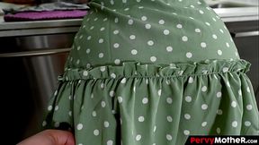 PervyMother - Strict Mom Surprised by her Stepson Household Archivements