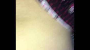 Con la vecina cuando su marido esta trabajando