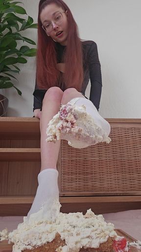 Barefoot Cake Crush - Dutch Girl Squishes a Whole Cake Under Her Bare Feet, Dutch