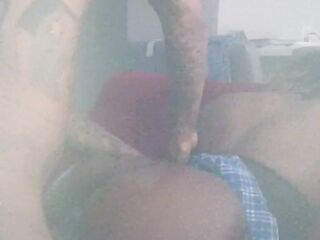 Squirting Black Oiled and Willing