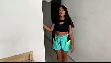 intercambio la ropa con la mu&ntilde_eca de tantaly para que me follen muy duro