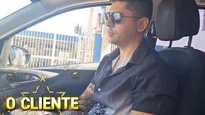 agora a putinha faz programa..o primeiro cliente fodeu no pelo e fez o cara gozar duas vezes e como sempre tomou a porra sem desperdicar nada