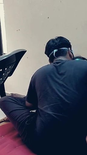 Sauteli bahen ne ke pichhe chupke se boy friend ke saath chudai karvai.   Clip 3