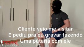 cliente gostoso quis putaria comigo depois que eu sai do banho da minha casa.