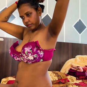 Priya Indian Porn Star Sexy Girl Uncut Solo Masterbation Self Fingering