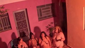 bastidores - fumando pelada com as minhas amigas e conversando