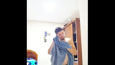 I had some naughty interaction with my fans on the site and we talked a lot of dirty stuff during the shower.