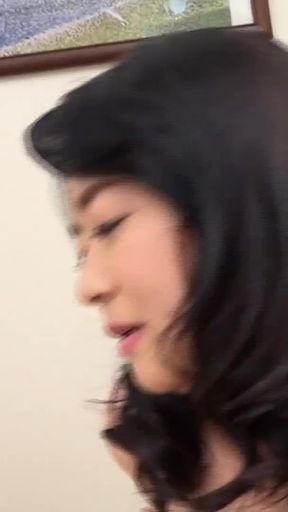 Thrilling moment from &quot;Is 50-Year-Old, Beautiful and Bursting Tits the Strongest? First time shooting with aunts - Special 3-15&quot;