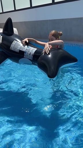 Filmed Lexi Montana Is Having Fun in Outdoor Pool!