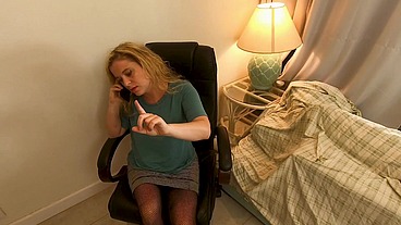 Stepmom fucked by stepson while she's talking on the phone - Erin Electra