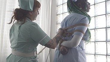 Practical Medicine! Fisting with Moe Rayna