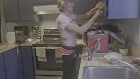 Sexyfilomena Does Her Housework and Has Fun