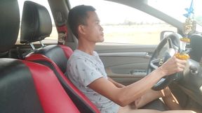 ขับรถชักว่าว