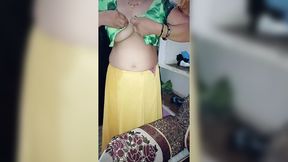 Step sis rocking new saree, eager to get ruined by bro