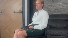 Leia Ann Woods deals with her rude step-daughter The complete clip An Alternative view