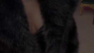 Baby-cumming-hard! - Hot Latina Babe Squirts on Her Boyfriend's Dick