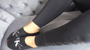 SWEATY GYM SOCKS