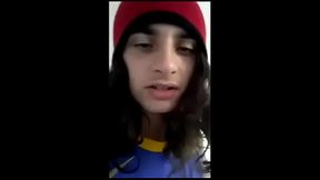 Novinho brincando com fogo