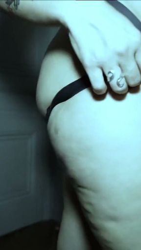 KHALAMITE Coworkers lick and fuck each other - French Lesbians - Paranormal Activi&amp;#039;tities 2/4   Clip 3