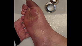 Piss and cum on my feet