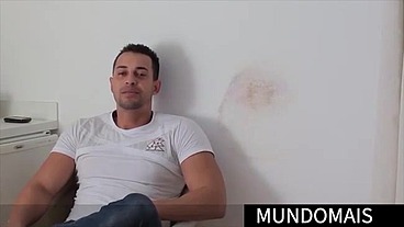 Homen metendo gostoso no fim de semana na casa dele