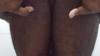 69, deepthroat, black, bathroom, russian girl – คลิป BDSM สาธารณะของหนุ่มรัสเซียขายบริการทางเพศสมัครเล่นกำลังสำเร็จความใคร่ด้วยตนเอง