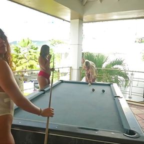 We play billiards and the loser has to suck the winner&#039;s pussy - GGmansion