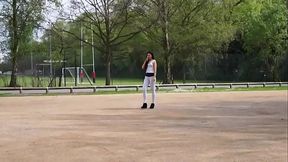 Public Cameltoe Show Off