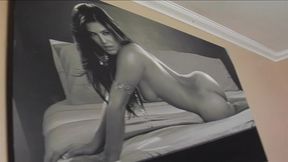 lauren phoenix throws her bubble butt in the air and twerks on his cock