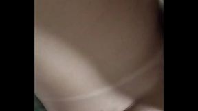 Ele gozou no meu cuzinho e depois na minha boca
