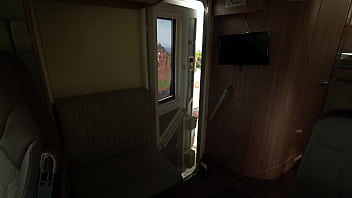 Il se fait pomper en conduisant le camping car