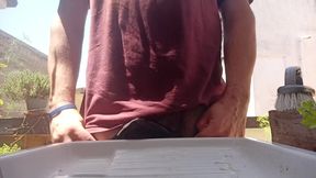 Outdoor Summer Pee