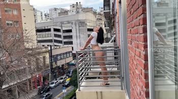 Lynn Scream's Fantasy Come True: POV Babe Gets Filthy
