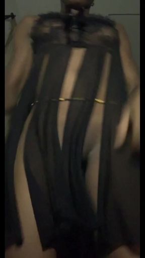 All Eyes on browngurl234 as She Takes Over the Camera with her sexy dance moves   Clip 3