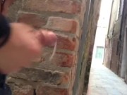 Cumshot in Venice