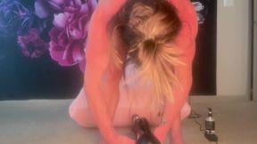Fuck Machine Squirt Session
