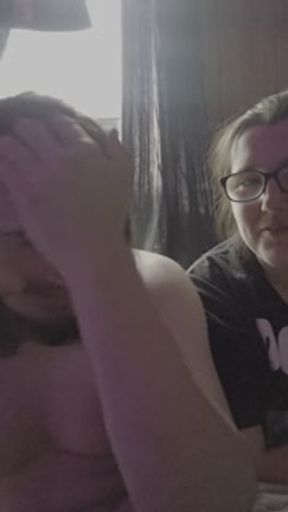 Stoner chick gets her cookie smashed on Christmas morning