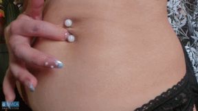 White Belly Button Fingering (HD) WMV