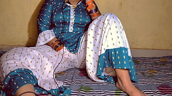 Indian hot StepMom enjoy on phonecall