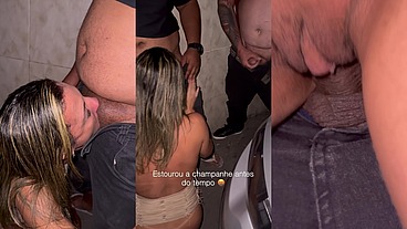 Dogging no drive-in, se exibindo pra desconhecidos e ganhando duas gozadas na boca
