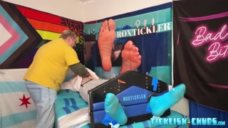 Skinny amateur Chase laughs while tickle tormented by Matt